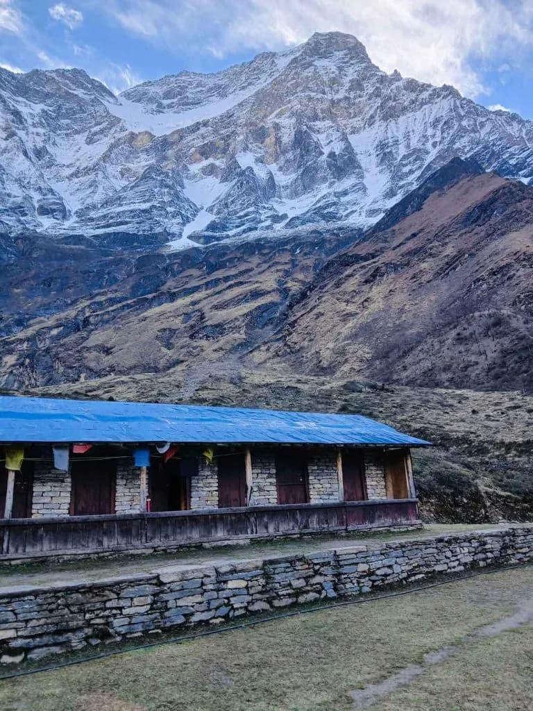 tea house during the dhaulagiri circuit trek