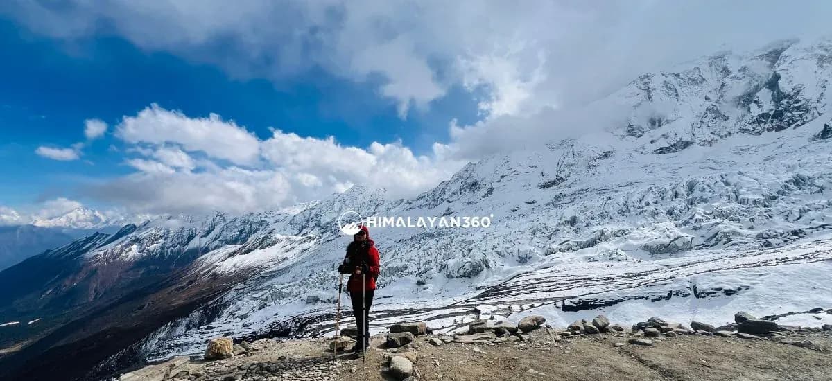 manaslu circuit trek solo