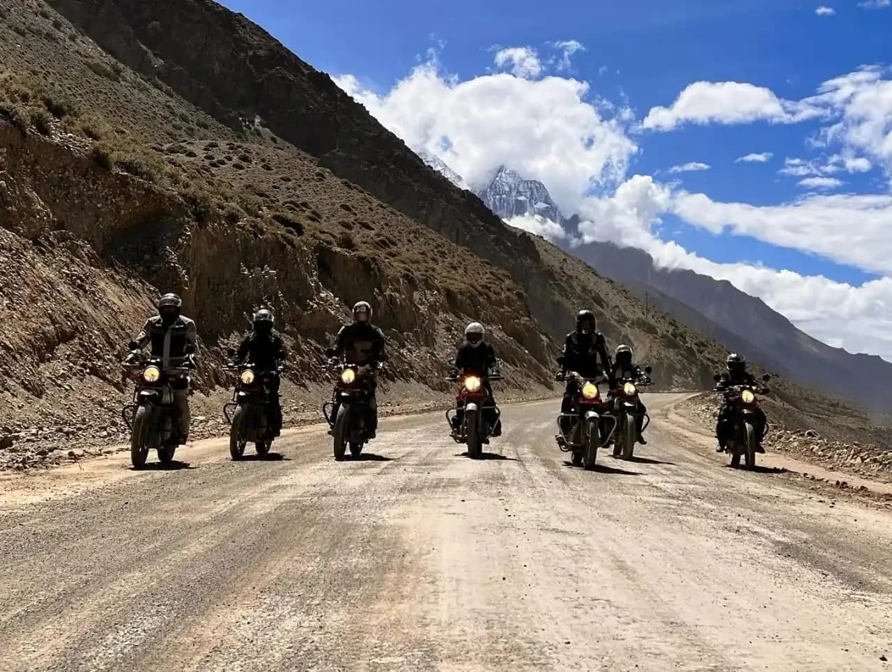 Mustang motorbike tour