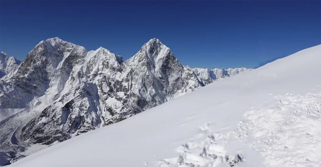 Lobuche East Peak Climbing from Lobuche