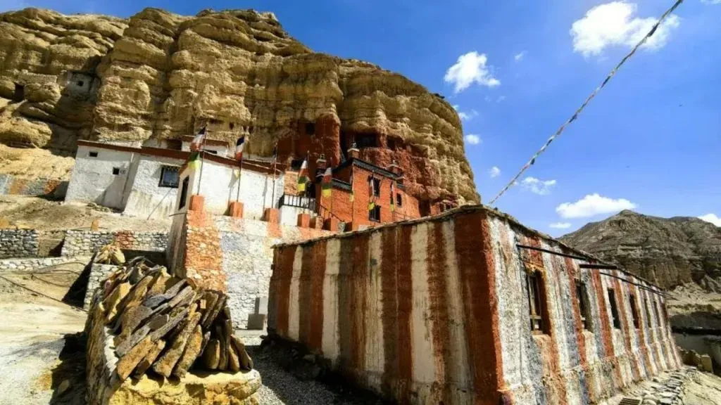 Clear Sky at Upper Mustang